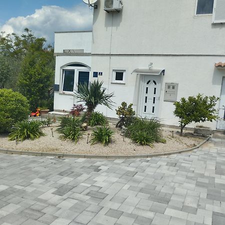 Apartment Lucia プナト エクステリア 写真